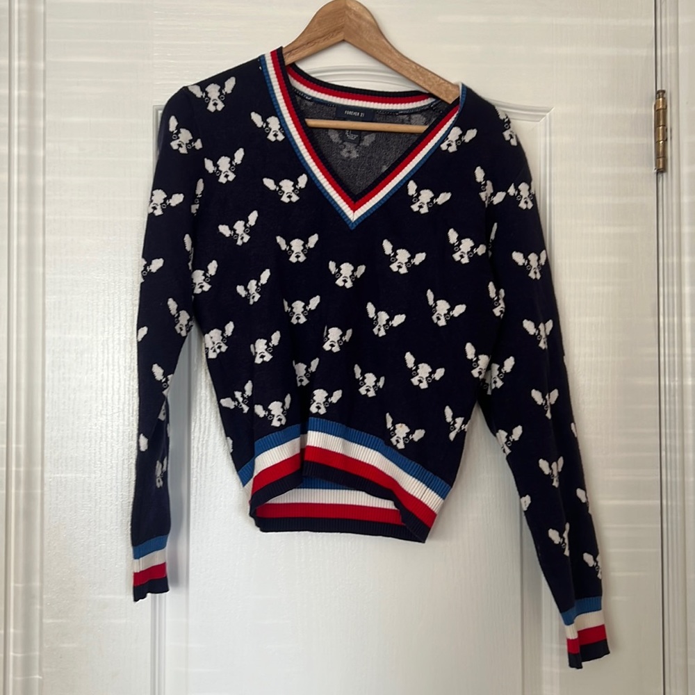 French bulldog pattern V-neck sweater